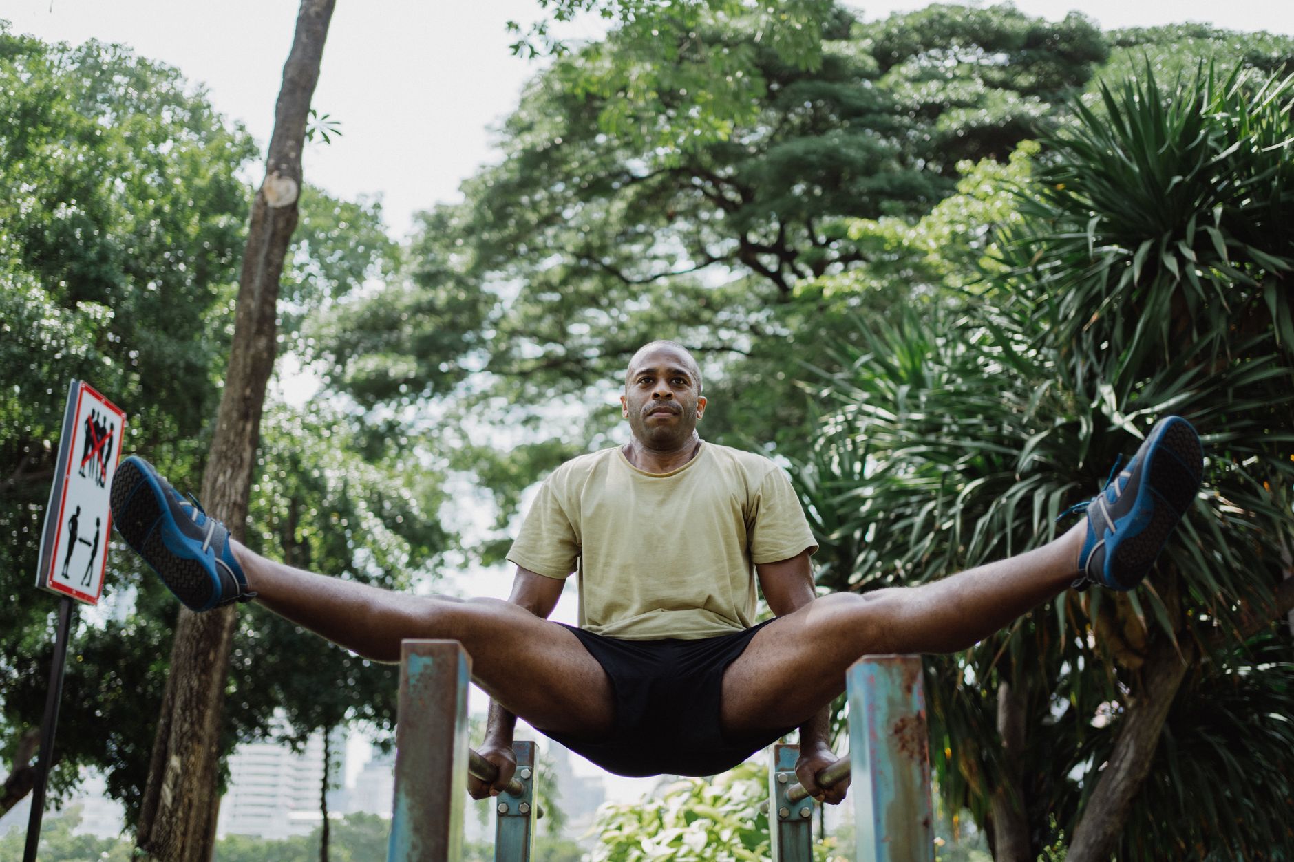 The Best Calisthenics Weighted Vest Exercises for Building Serious Strength