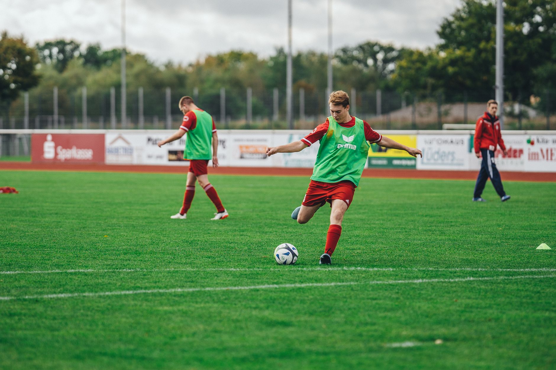 Best Football Training Bibs and Vests for 2026