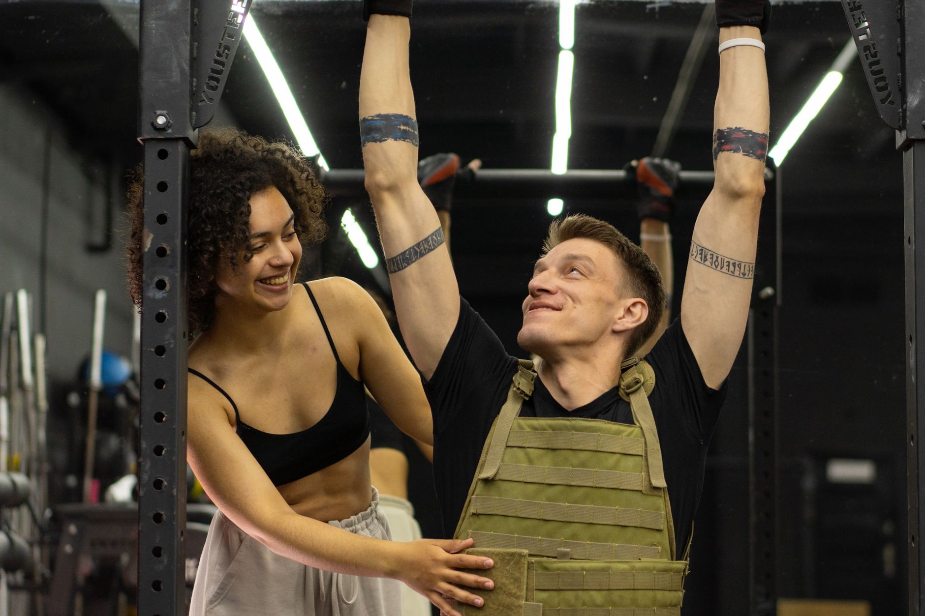 Our Favorite Weight Vests for Calisthenics Progressive Overload