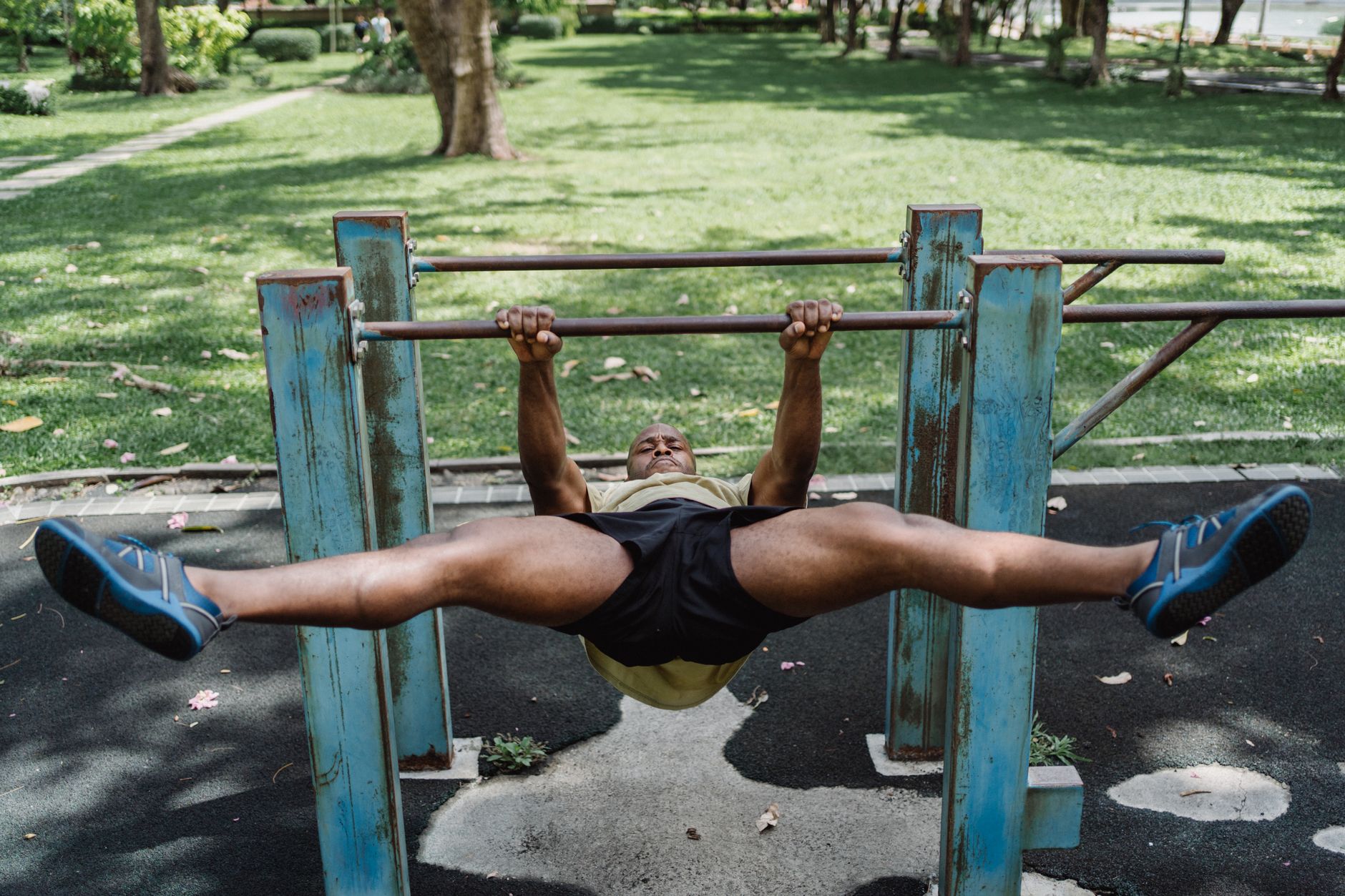 The Best Calisthenics Pull-Up Bars for Outdoor Use